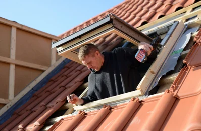 Pose de fenêtres de toit Velux à Gréning